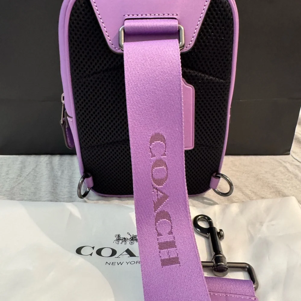 Coach lilac sling bag with gunmetal hardware - Picture 8 of 15